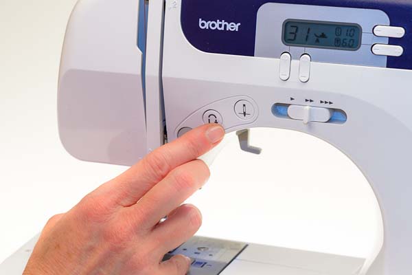 Brother CS6000i sewing machine control panel
