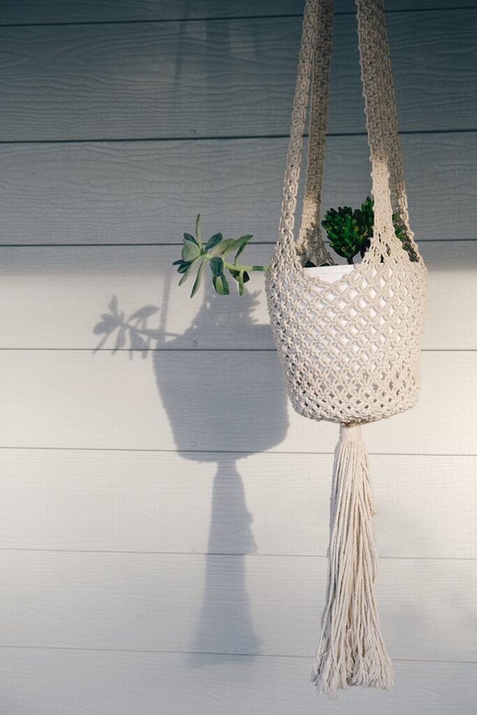 macrame plant holder